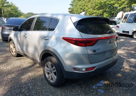 2017 Kia Sportage Lx z USA, uszkodzony, nr VIN KNDPMCAC8H7238470